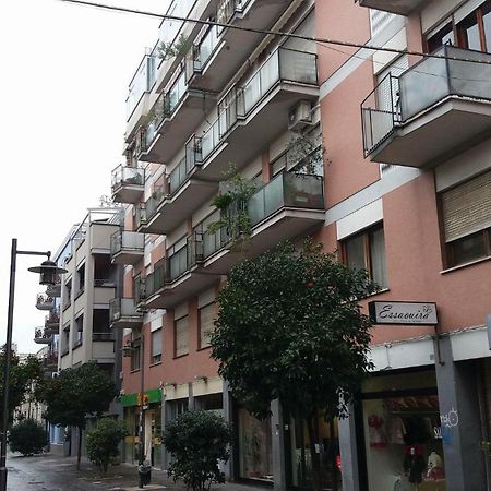Le Stanze Di Bruno Acomodação com café da manhã Pescara Exterior foto